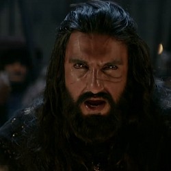 Video song of Khalibali from Ranveer Singh - Deepika Padukone's Padmaavat