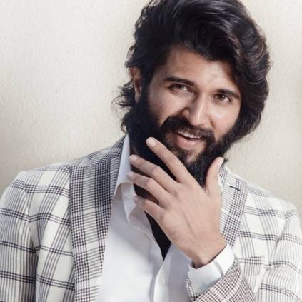 Vijay Deverakonda’s vera level fan craze is going viral, pics here