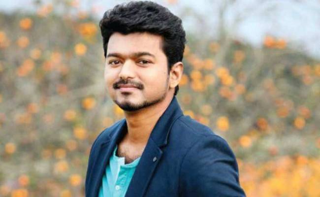 Vijay Makkal Iyakkam folks help animals and birds