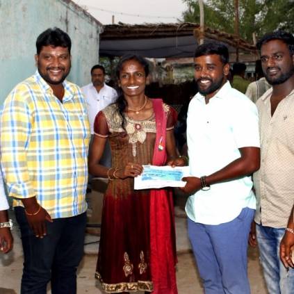 Vijay Sethupathi gifts Rs.5 lakhs to Gomathi Marimuthu