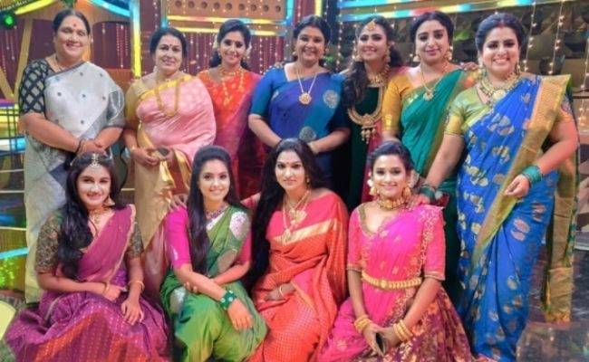 Vijay TV serial actresses come together for this show - viral pic from shooting spot