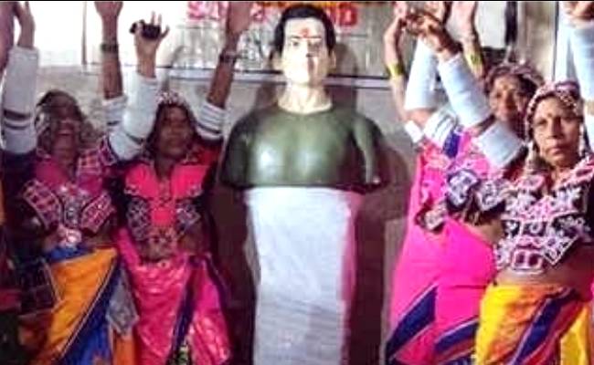 Villagers build temple for popular Bollywood actor Sonu Sood