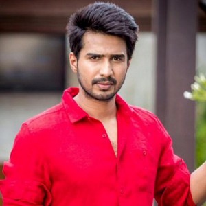 Exclusive : Vishnu Vishal turns assistant director!
