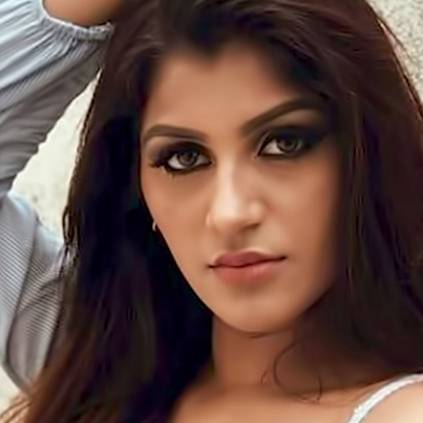 Yaashika Aanand's next film is adult comedy with Yogi Babu