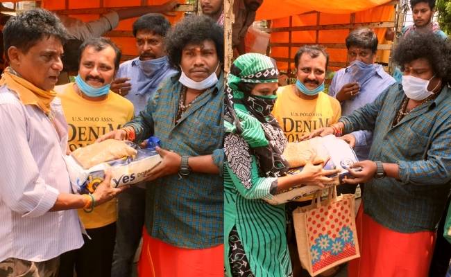 Yogi Babu steps out of his house amidst Coronavirus scare and donates 1250 kg of rice