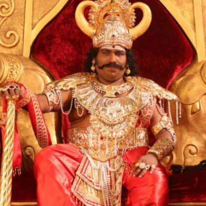 Yogi Babu’s Dharmaprabhu making video here