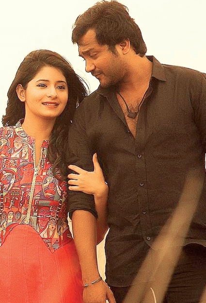 Urumeen: Music Review