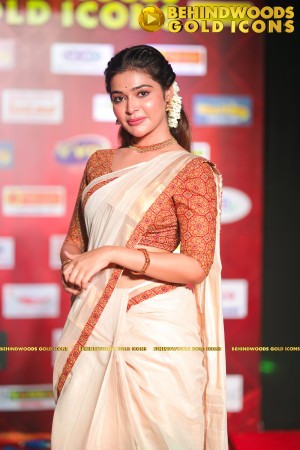 BEHINDWOODS GOLD ICONS 2023 - THE RED CARPET SET 2