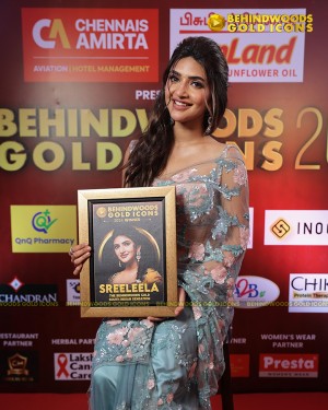 Behindwoods Gold Icons 2024 - The Red Carpet