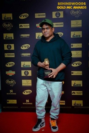 Behindwoods Gold Mic - The Red Carpet