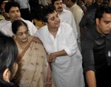 Bollywood pays its respects to Madhuris father