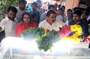 Celebrities pay last respect to writer Balakumaran