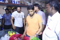 Celebrities Pay Tribute to Santhanam's Father Neelamegam