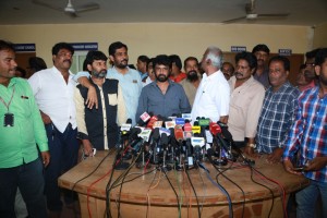 Director Cheran's Urgent Press Meet