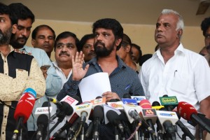 Director Cheran's Urgent Press Meet