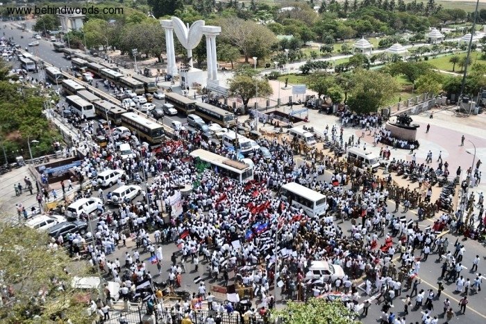 DMK's road roko - protest against Central Government on Cauvery Management Board Issue