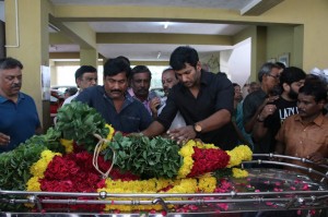 Film Industry pays last respect to Muktha Srinivasan