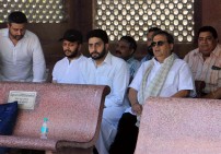 Funeral of trade analyst Vikas Mohan