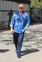 Funeral of trade analyst Vikas Mohan