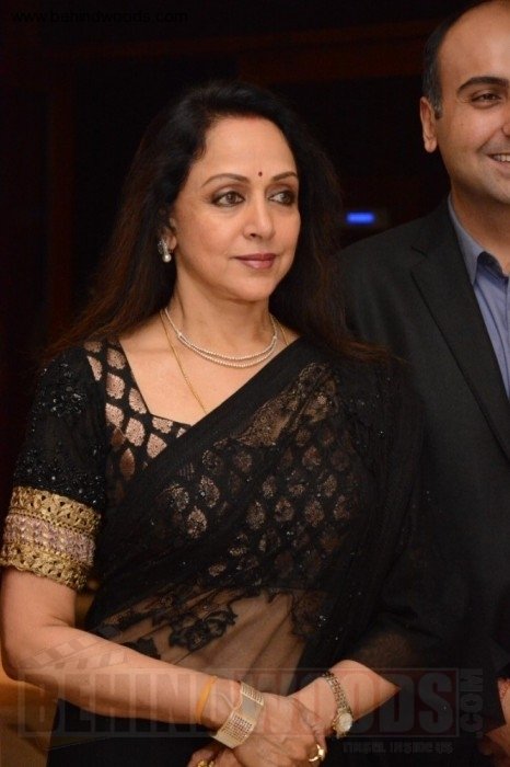 466px x 700px - Hema Malini at Gallery Veda Exhibition, Event Gallery, Hema Malini, Gallery  Veda Exhibition