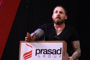 Idhu Vedhalam Sollum Kadhai press meet