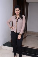 kadavul irukan kumaru