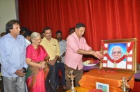 Kamal Haasan‬ honors Film news Anandhan