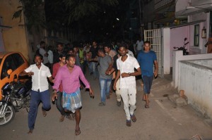 Karthi pays final respect to his Fan Club secretary