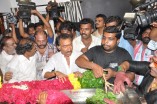 Last Respects to Kavignar Vaali Set 1
