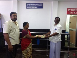 Magalir Mattum Saree Winners