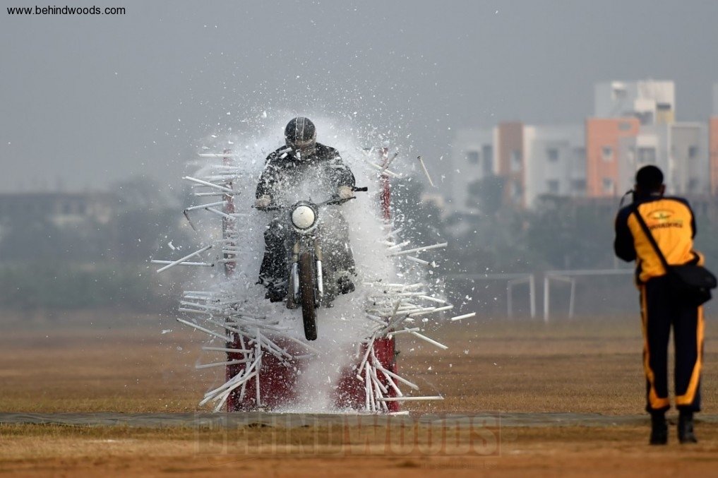 Mindblowing: Crazy Stunts at Chennai Officers Training Academy!