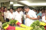 Celebrities Pay Homage to MSV