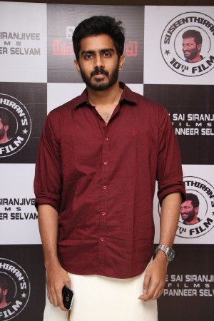 Nenjil Thunivirundhal Movie Audio Launch