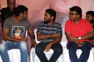 Nenjil Thunivirunthal Trailer Launch