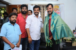 Ondikkatta Team Meet With Vishal And Prabhu Deva