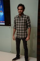 Oru Naal Iravil Premiere Show