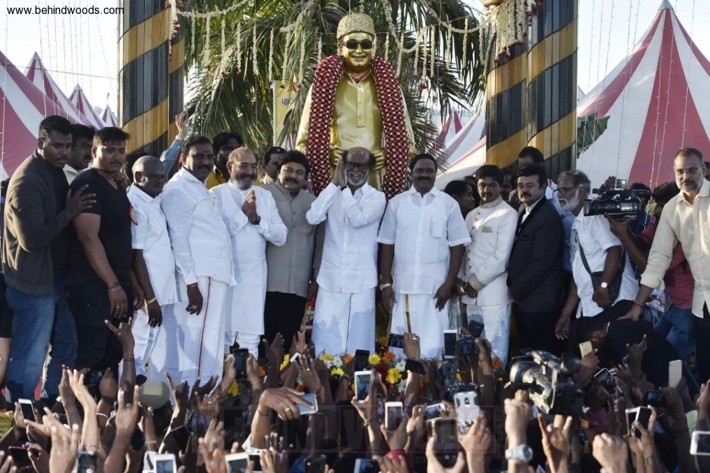 Rajinikanth Unveiled MGR's Statue at the Dr MGR Educational and Research Institute