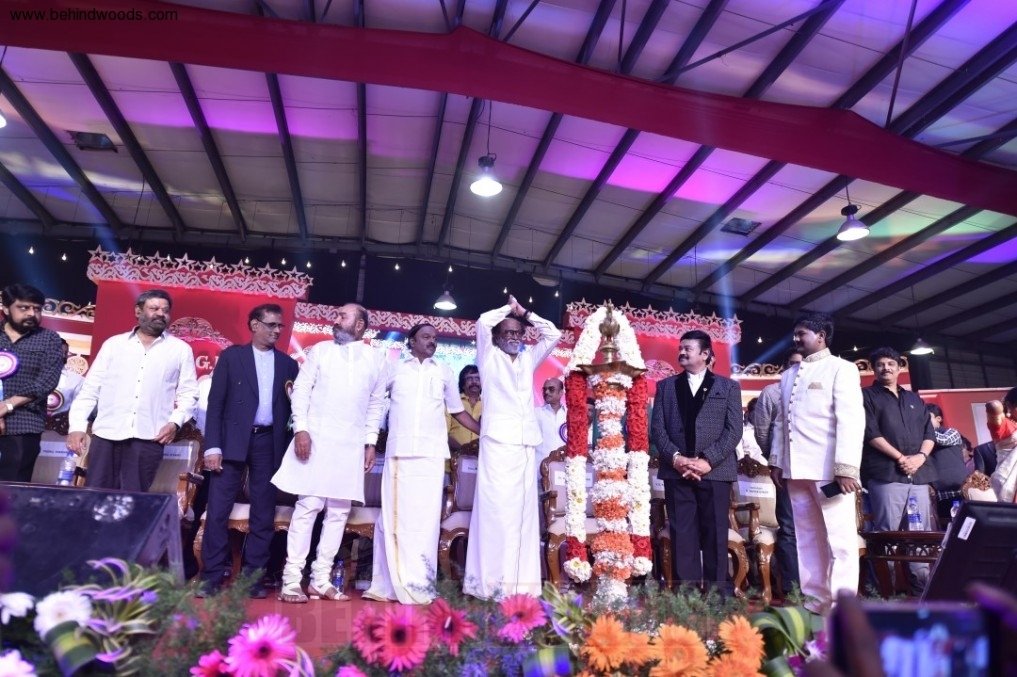 Rajinikanth Unveiled MGR's Statue at the Dr MGR Educational and Research Institute