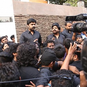 Simbu's protest against the ban of Jallikattu