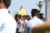 Thadai Athai Udai - Jallikattu Supporters at Marina 