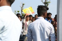 Thadai Athai Udai - Jallikattu Supporters at Marina 