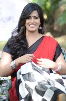 Tharai Thappattai Team Meet