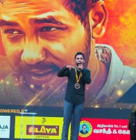 The Awarding Photos - Behindwoods Gold Medals 2018 Set 1