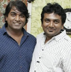 Vijay Sethupathi Gifts Gold Coins To Senior PRO's