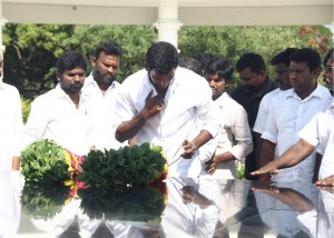 Vishal files nomination for RK Nagar by-poll elections