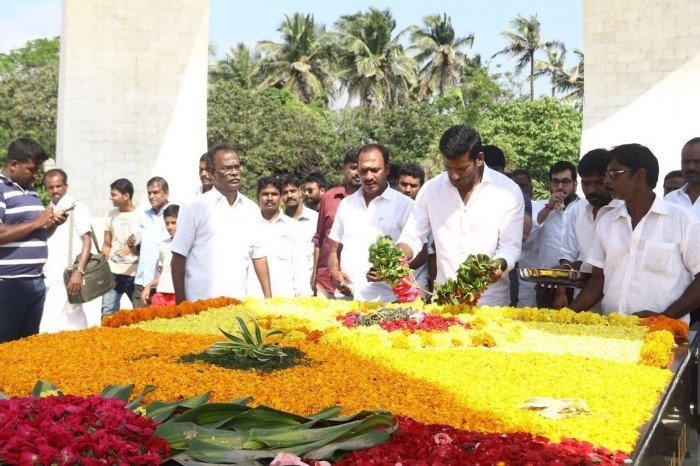 Vishal files nomination for RK Nagar by-poll elections