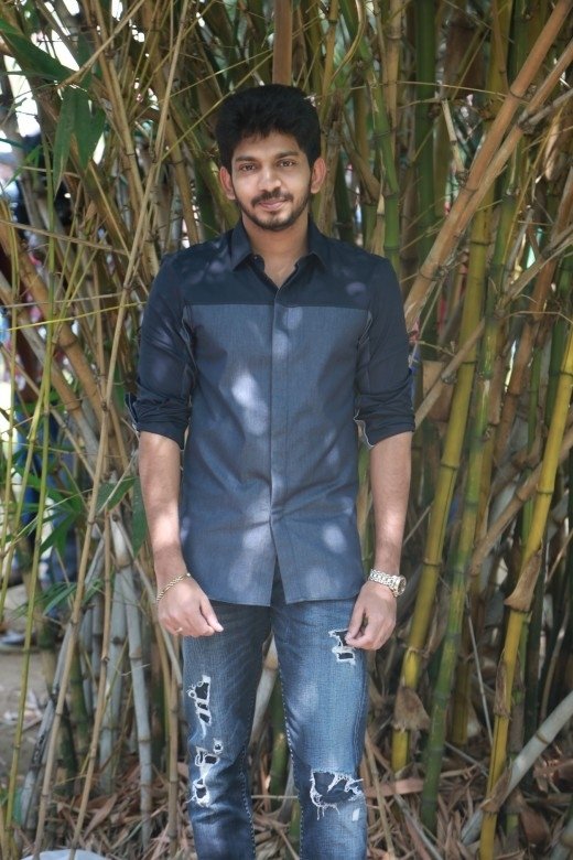 Yemaali Press Meet Photos