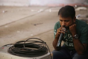 Ezhumin (aka) Ezhumin Movie