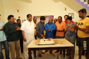 Ivanukku Engeyo Macham Irukku (aka) Ivanukku Engeyoo Macham Irukku