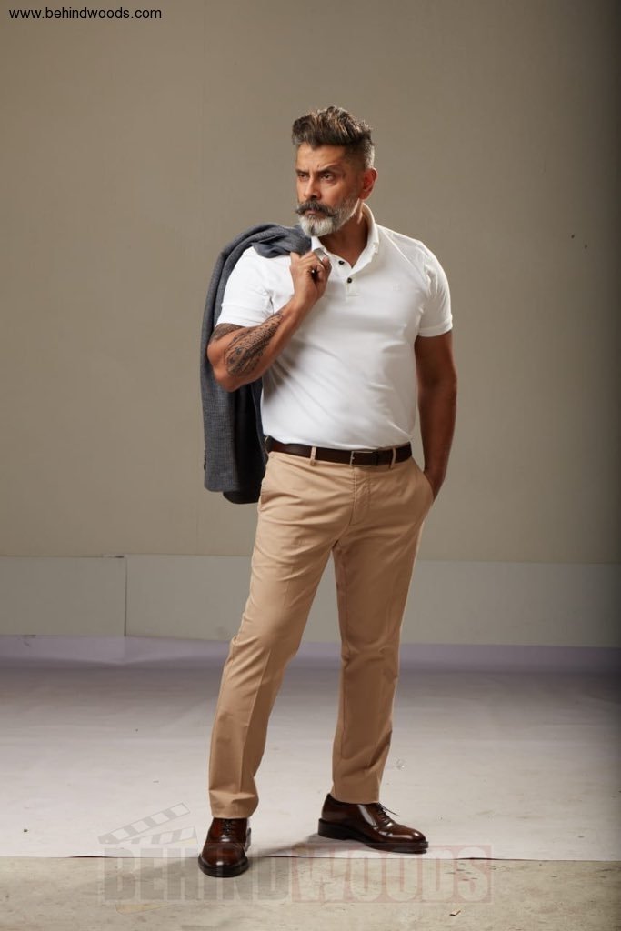 Chiyaan Vikram Kadaram Kondan First Look Poster HD | New Movie Posters